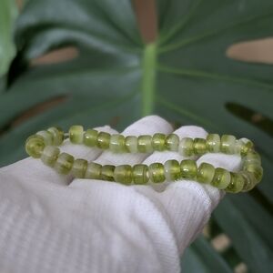 Green Glass Beaded Stretch Bracelet | Minimalist | Everyday